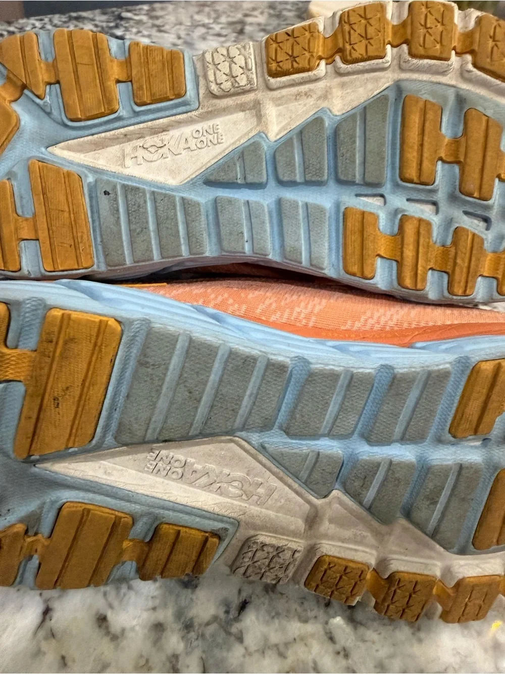 Hoka One One Gaviota 4 Running Shoes woman’s size 9